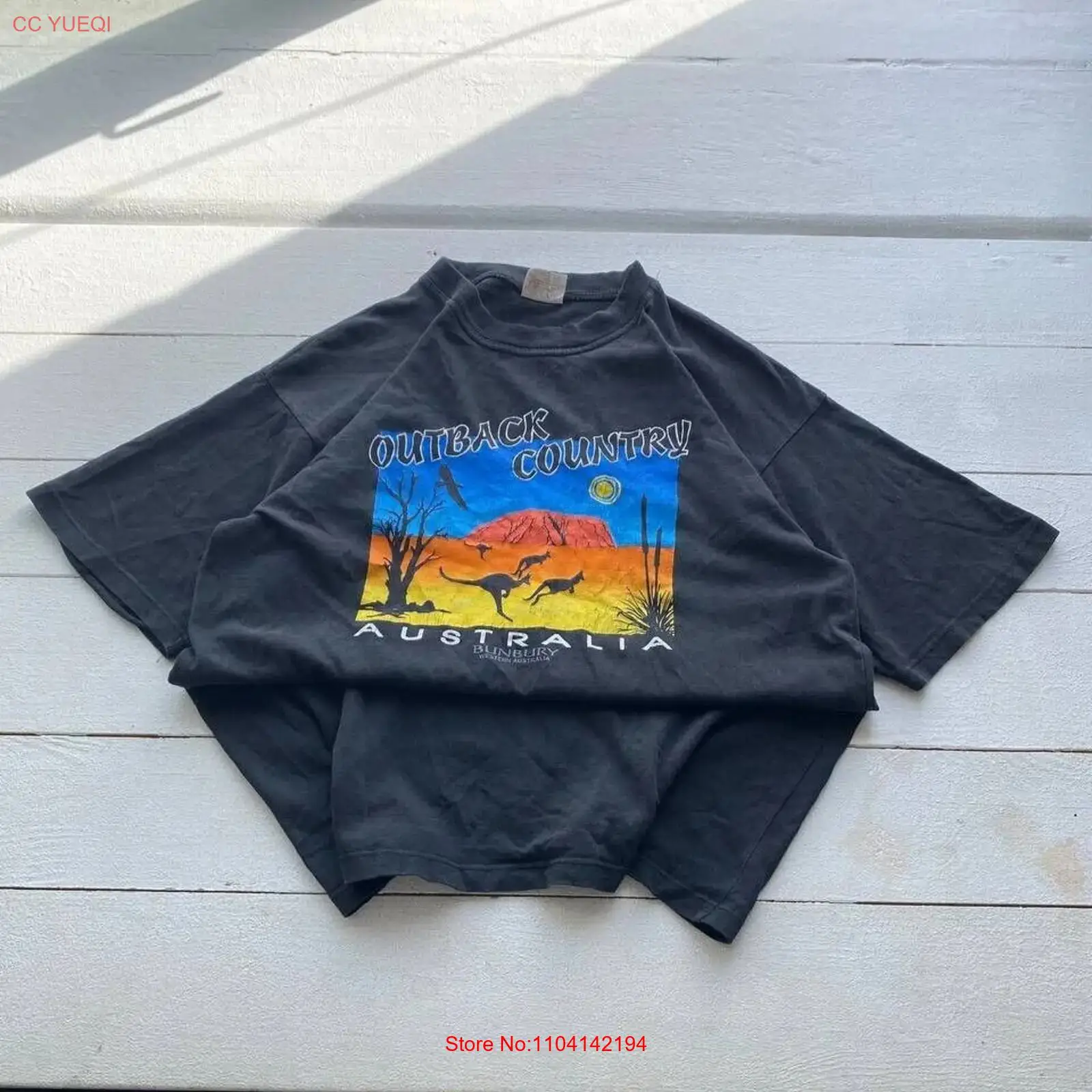 เสื้อยืดลายกราฟิกสไตล์วินเทจยุ - Vintage Fashion Australia บทวิจารณ์และราคา