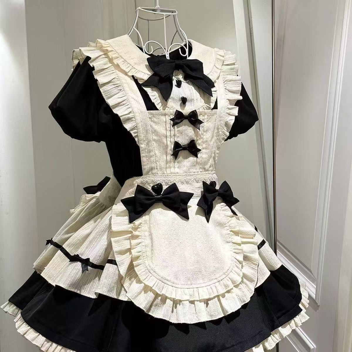 ชุดเซ็ตสองชิ้นสไตล์สาวน้อยโลลิ - Vintage Fashion Doll บทวิจารณ์และราคา